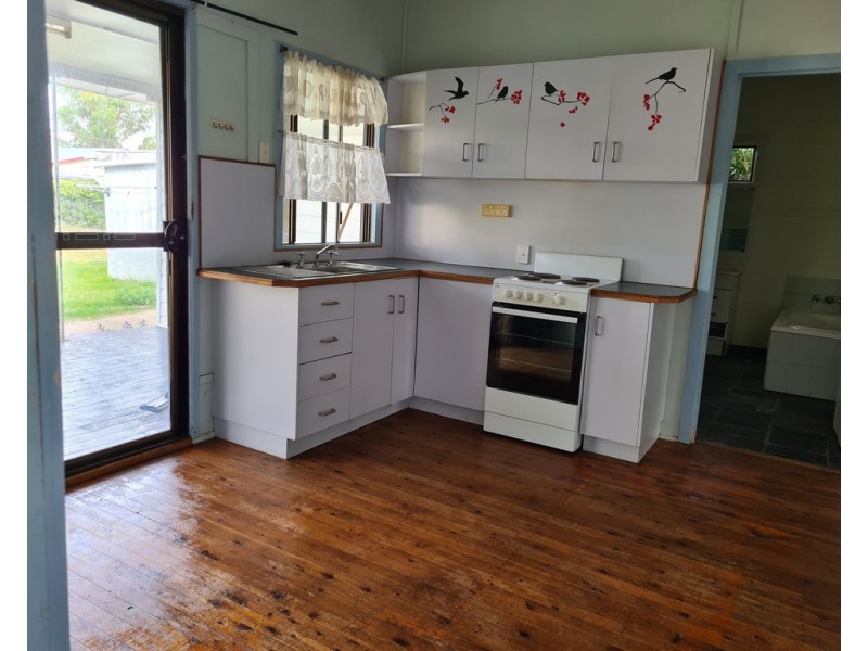 11 HORACE STREET, Dalby QLD 4405