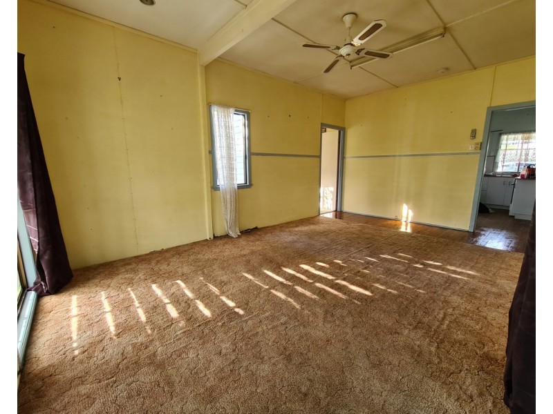 11 HORACE STREET, Dalby QLD 4405