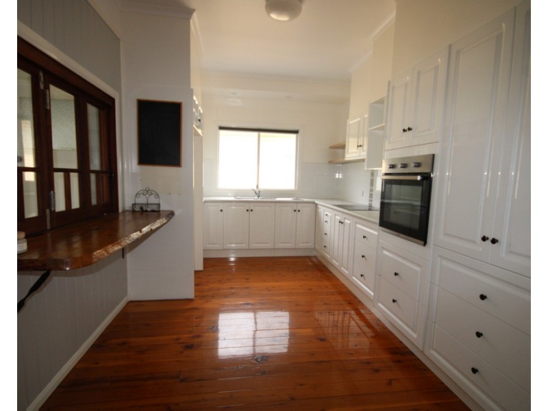 14 Beck Street, Dalby QLD 4405