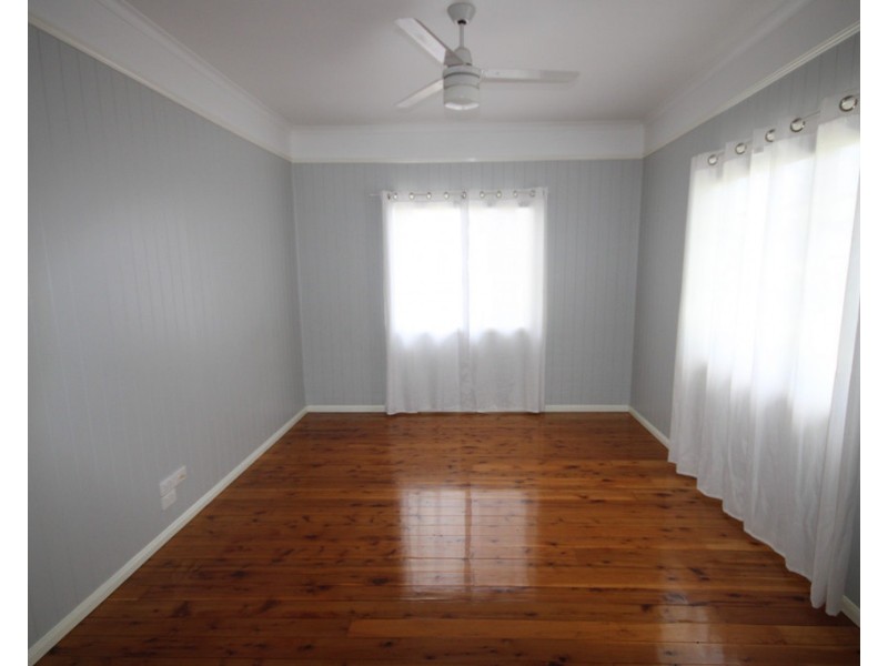 14 Beck Street, Dalby QLD 4405