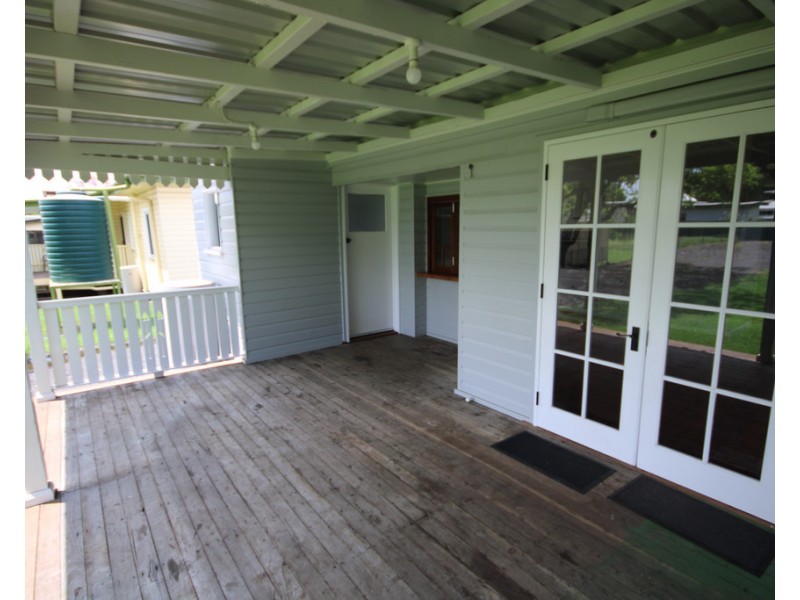 14 Beck Street, Dalby QLD 4405