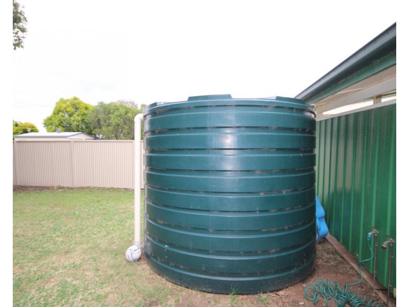 17 Swan Street, Dalby QLD 4405