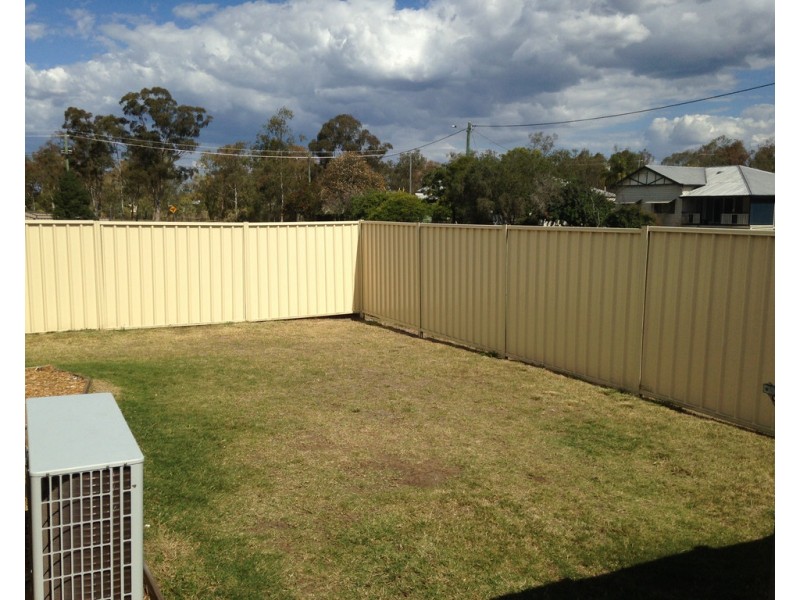 1/15 ALFRED STREET, Dalby QLD 4405