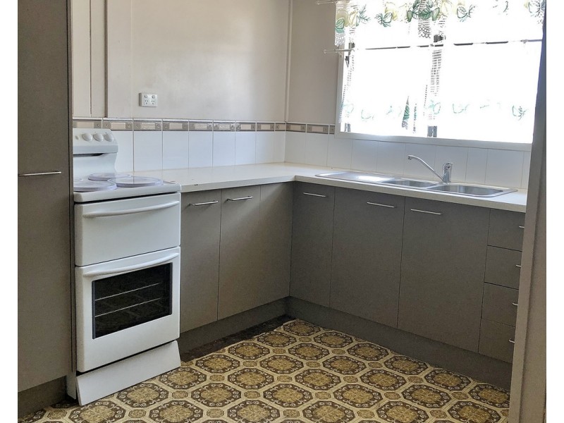 60a Curtis Street, Dalby QLD 4405