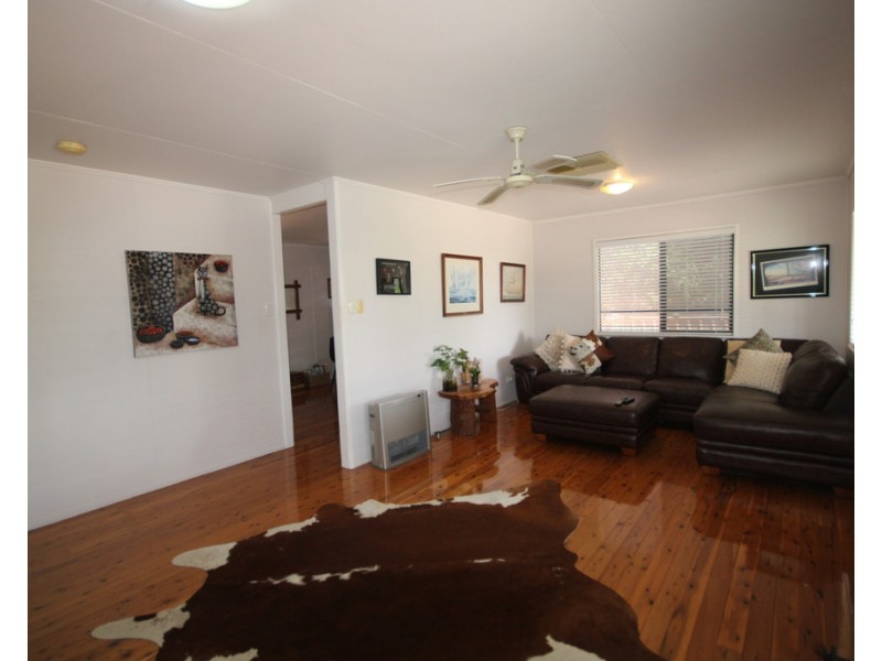 6 Falcon Street, Dalby QLD 4405