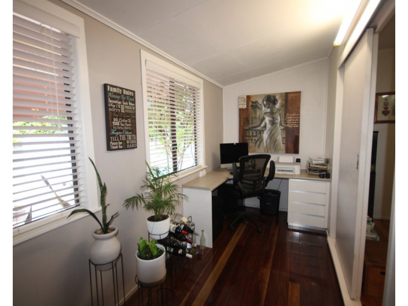 6 Falcon Street, Dalby QLD 4405