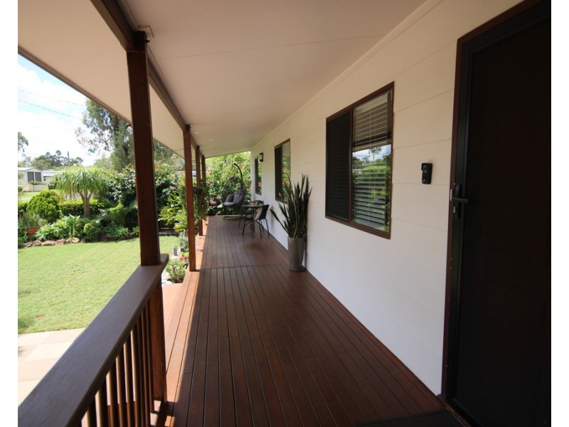 6 Falcon Street, Dalby QLD 4405