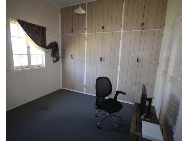 15 Garrow Street, Dalby QLD 4405