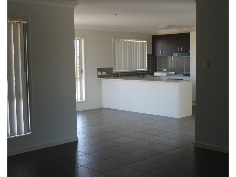 66 Gosden Drive, Dalby QLD 4405