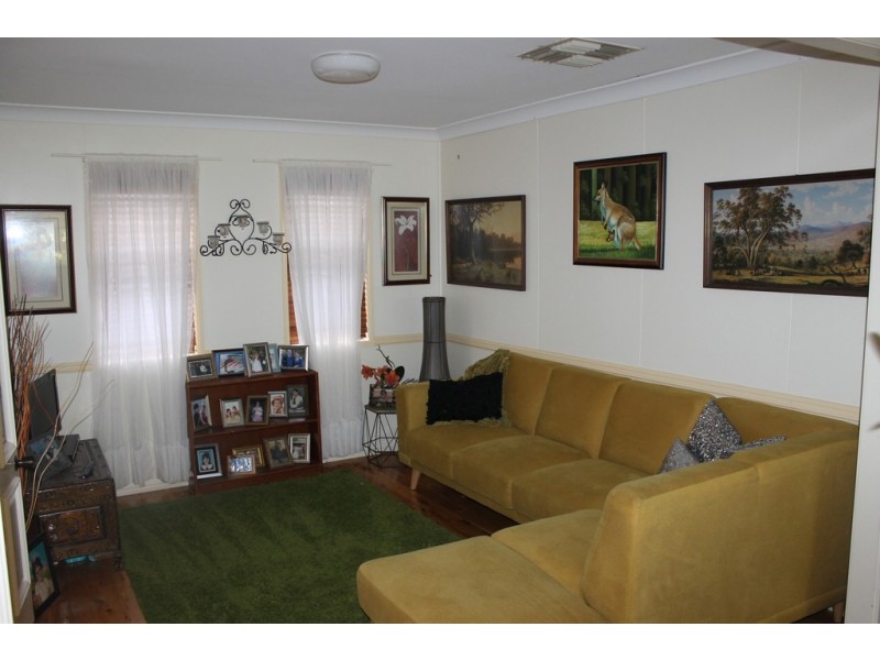 69 Charles Street, Dalby QLD 4405