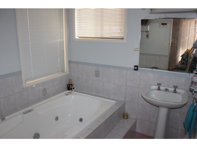 69 Charles Street, Dalby QLD 4405
