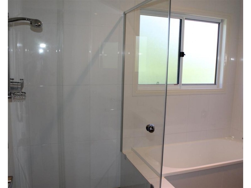 16 Bunya Street, Dalby QLD 4405