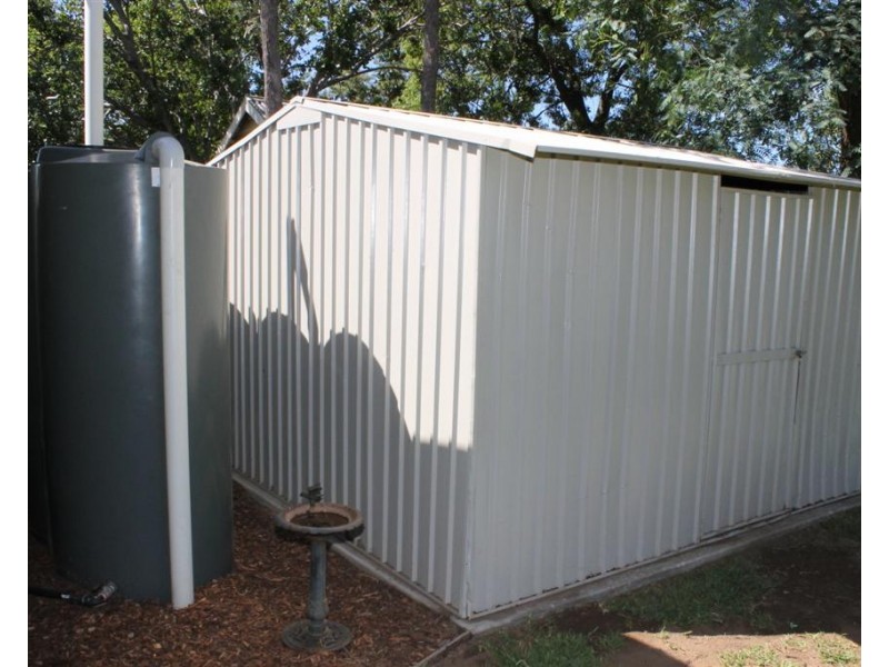 16 Bunya Street, Dalby QLD 4405