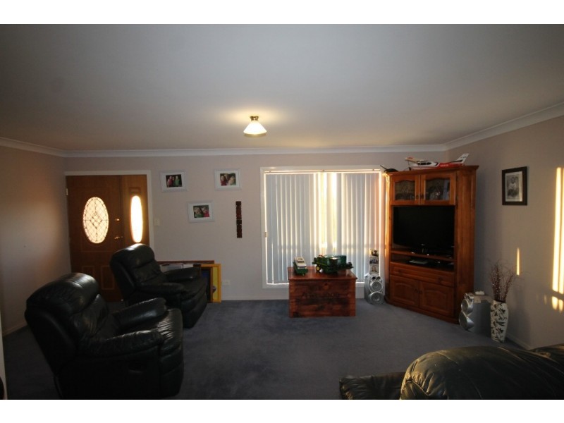 25 Leichhardt Ave, Dalby QLD 4405