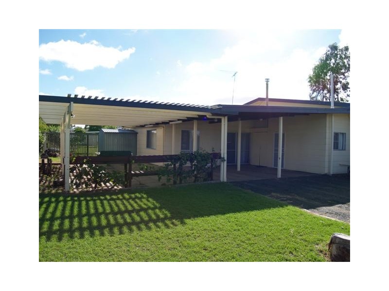 104 Pratten Street, Dalby QLD 4405