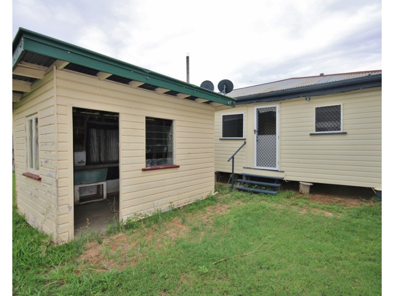 46 Palmer Street, Dalby QLD 4405