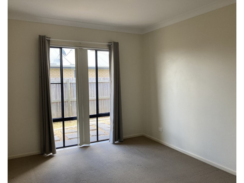 38 Glen Eagles Drive, Dalby QLD 4405