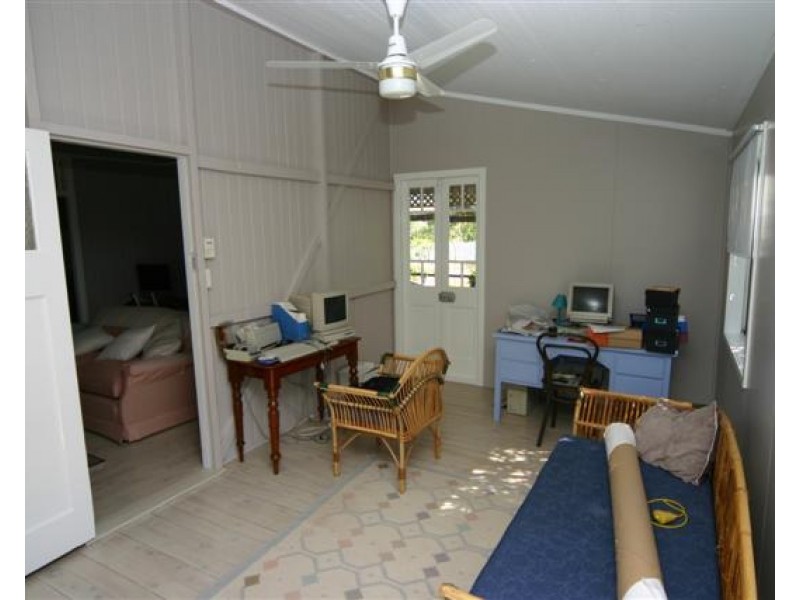 7 Wooburn Street, Dalby QLD 4405