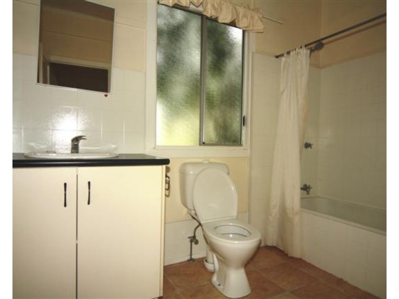 11 Nicholson Street, Dalby QLD 4405