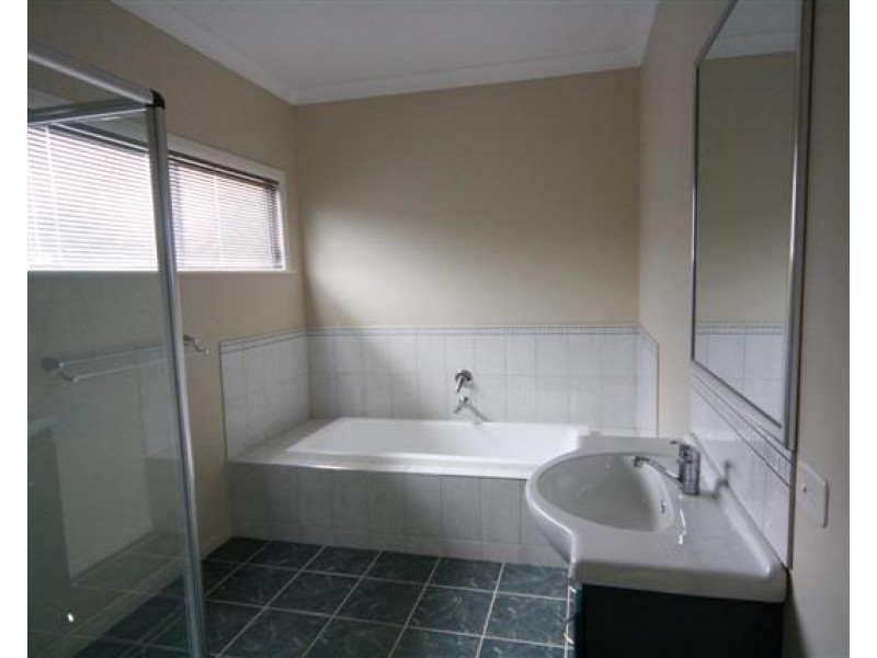 1 Jacaranda Court, Dalby QLD 4405