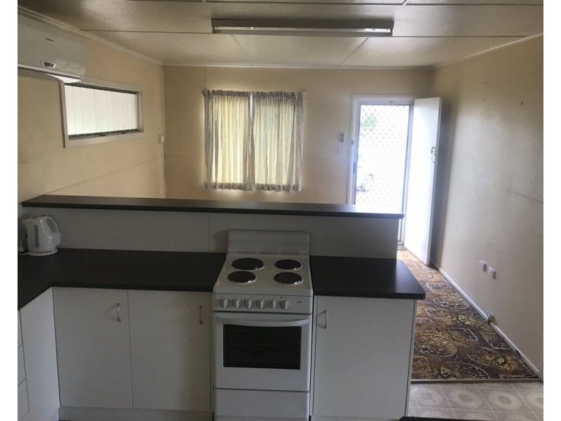 2/108 Edward Street, Dalby QLD 4405