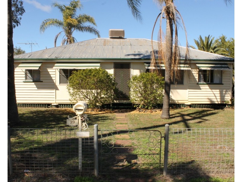 39 Orpen Street, Dalby QLD 4405