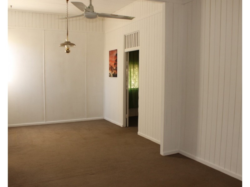 39 Orpen Street, Dalby QLD 4405