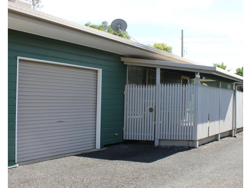 2/52 Bunya Street, Dalby QLD 4405