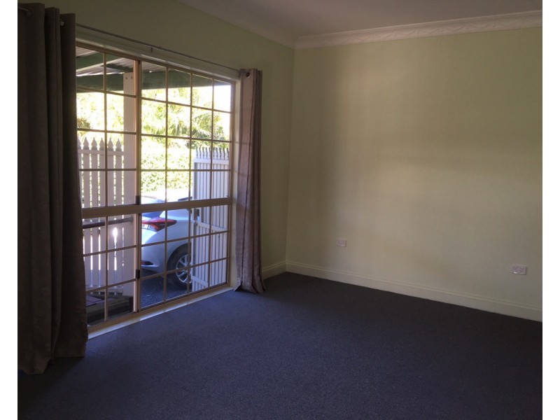 2/52 Bunya Street, Dalby QLD 4405