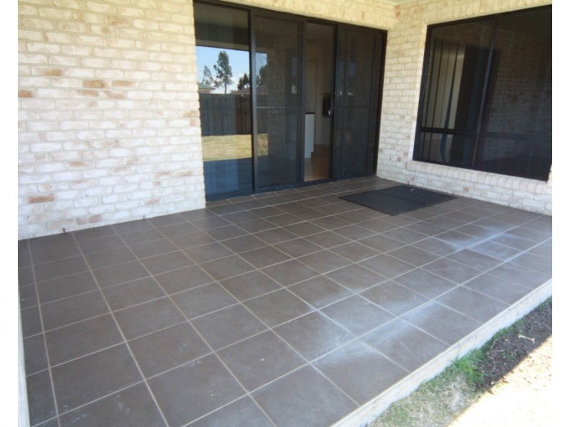 68 Diggers Drive, Dalby QLD 4405