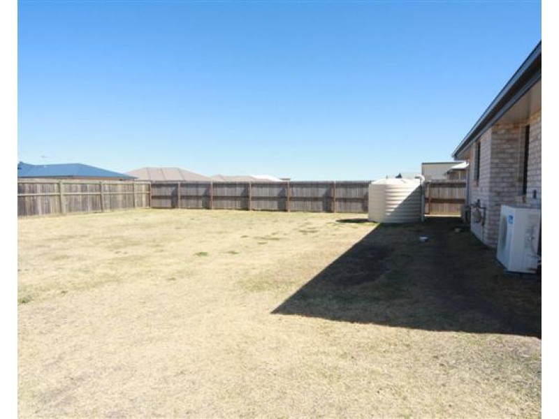 68 Diggers Drive, Dalby QLD 4405