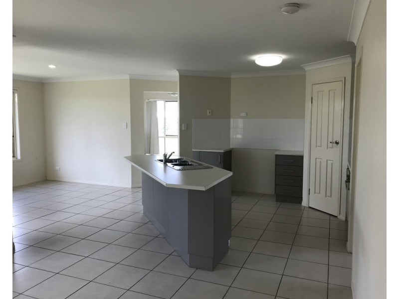 10 Gosden Drive, Dalby QLD 4405