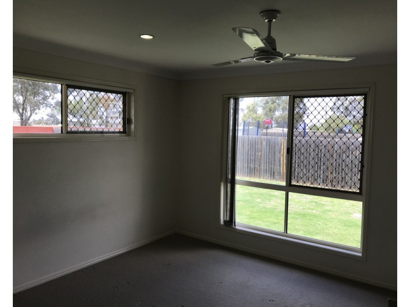 10 Gosden Drive, Dalby QLD 4405