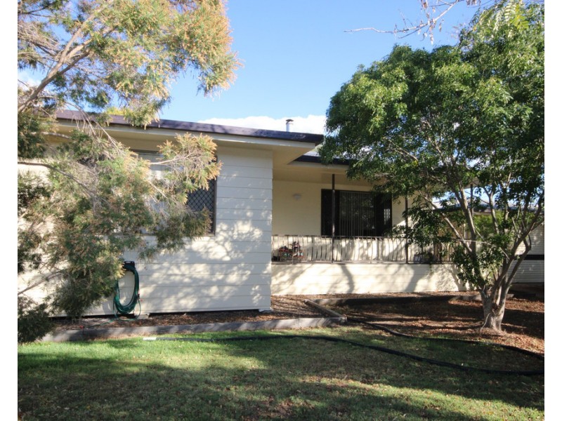 55 Geisel Street, Dalby QLD 4405