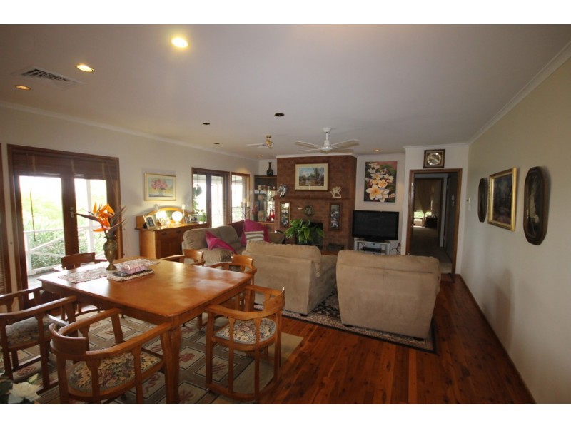 52 Crawshay St, Bell QLD 4408