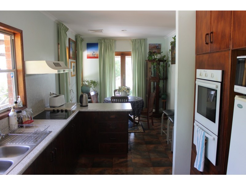 52 Crawshay St, Bell QLD 4408