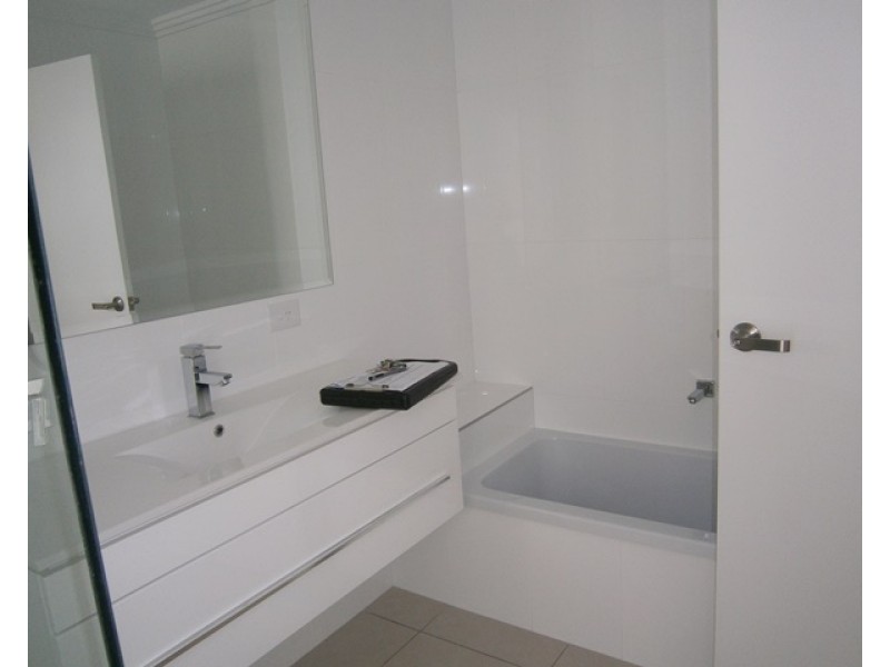 2/12 JIMBOUR STREET, Dalby QLD 4405
