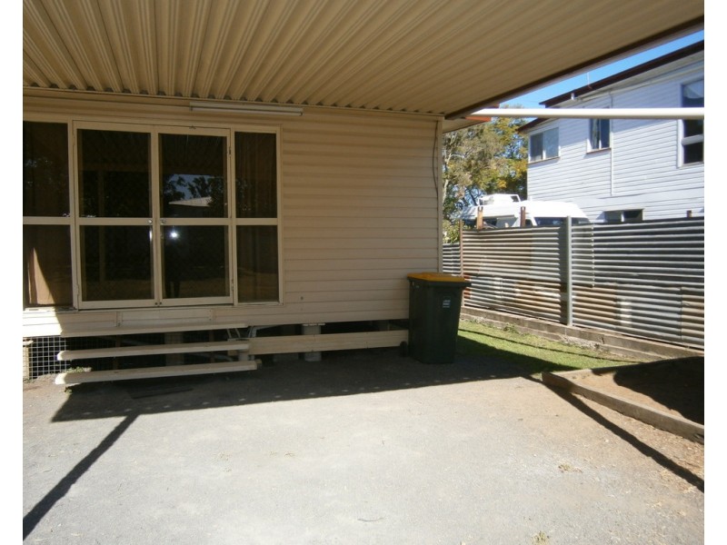 72 ORPEN ST, Dalby QLD 4405