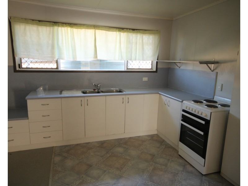 43 Wyley Street, Dalby QLD 4405