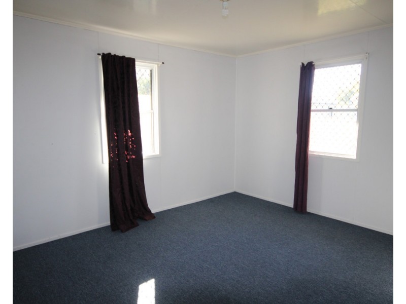 43 Wyley Street, Dalby QLD 4405