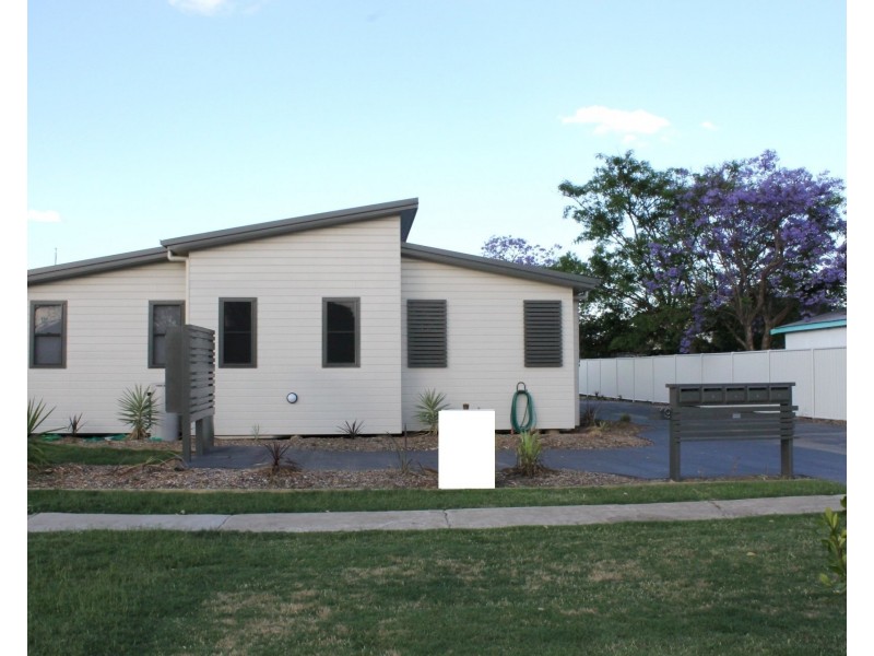 4/19 Bunya Street, Dalby QLD 4405