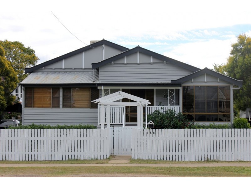 158 Cunningham Street, Dalby QLD 4405