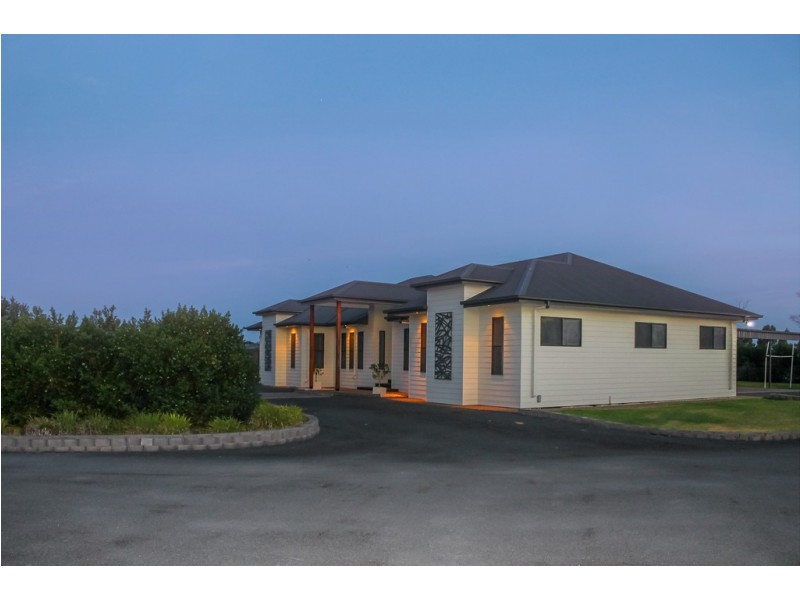 103 Southern Cross Drive, Dalby QLD 4405