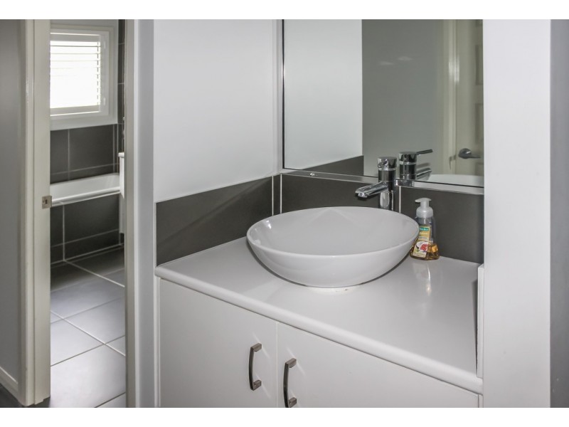 103 Southern Cross Drive, Dalby QLD 4405