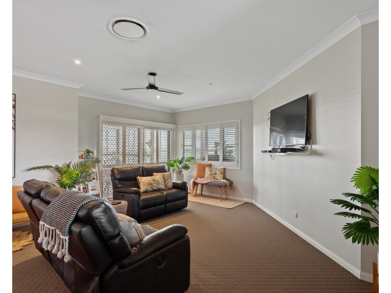 16 Diggers Drive, Dalby QLD 4405