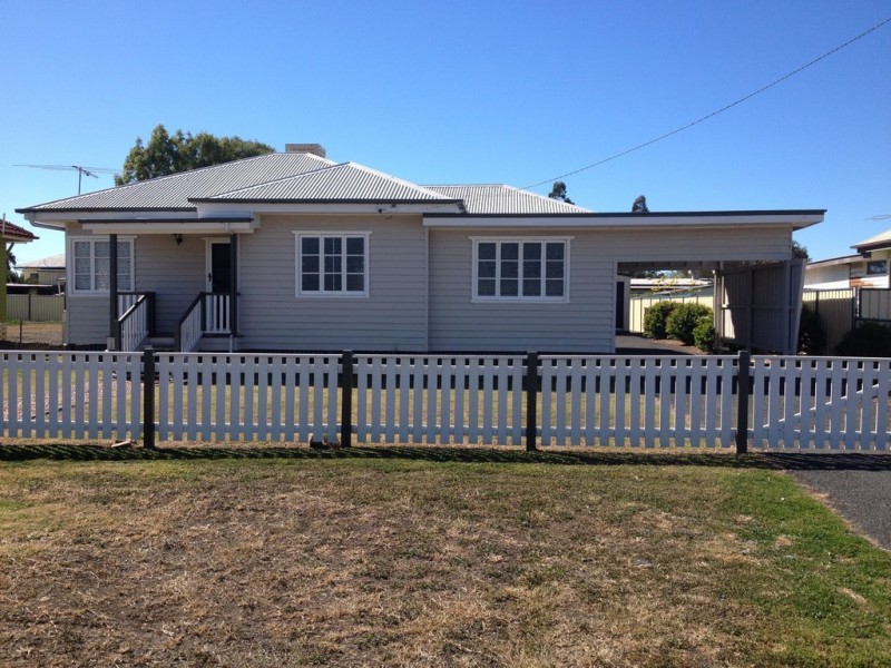 85 Edward Street, Dalby QLD 4405