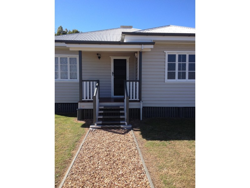 85 Edward Street, Dalby QLD 4405