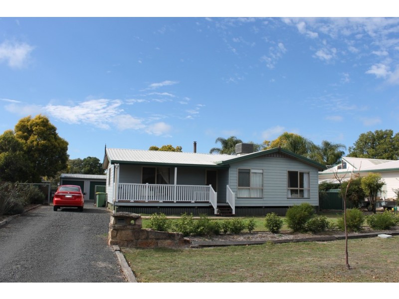 10 Delma Court, Dalby QLD 4405