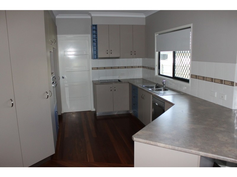 60 Diggers Drive, Dalby QLD 4405