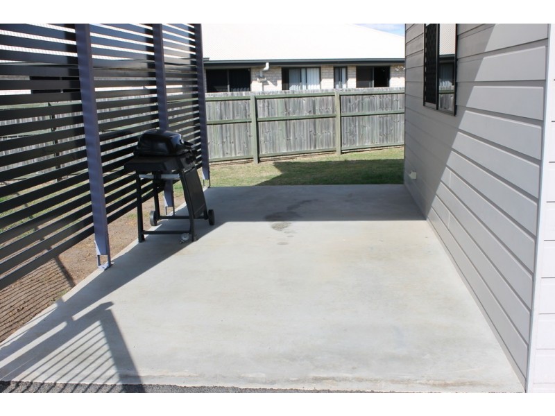 60 Diggers Drive, Dalby QLD 4405